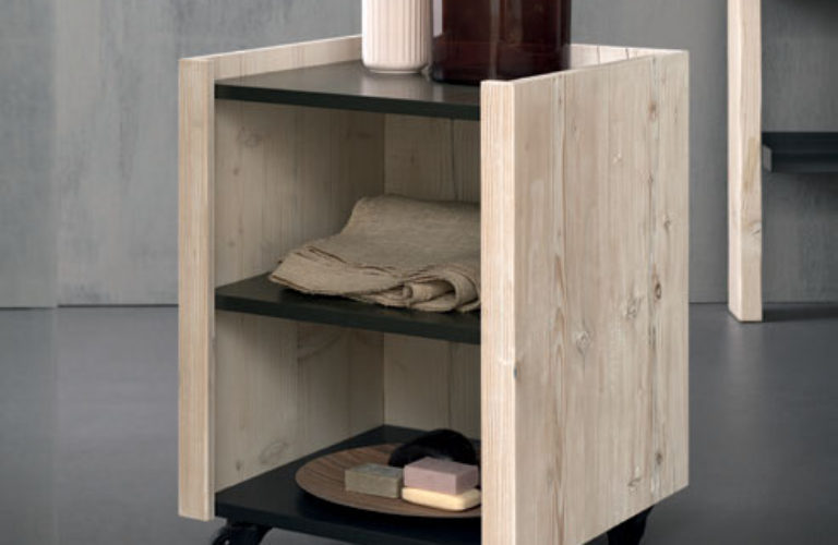 Carrello legno su ruote, 3 ripiani laccati opaco grigio antracite loetrà